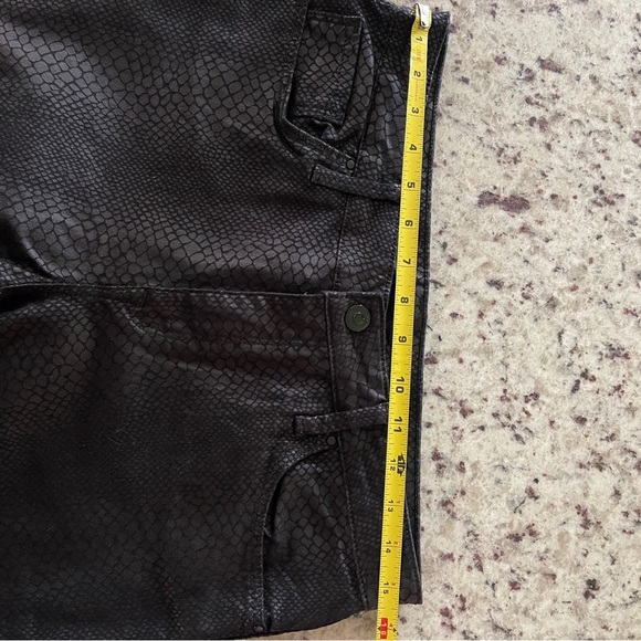 Mavi Jeans Size 30 High Waist Super Skinny Black Snake Print Tess Coated EUC - Picture 9 of 11